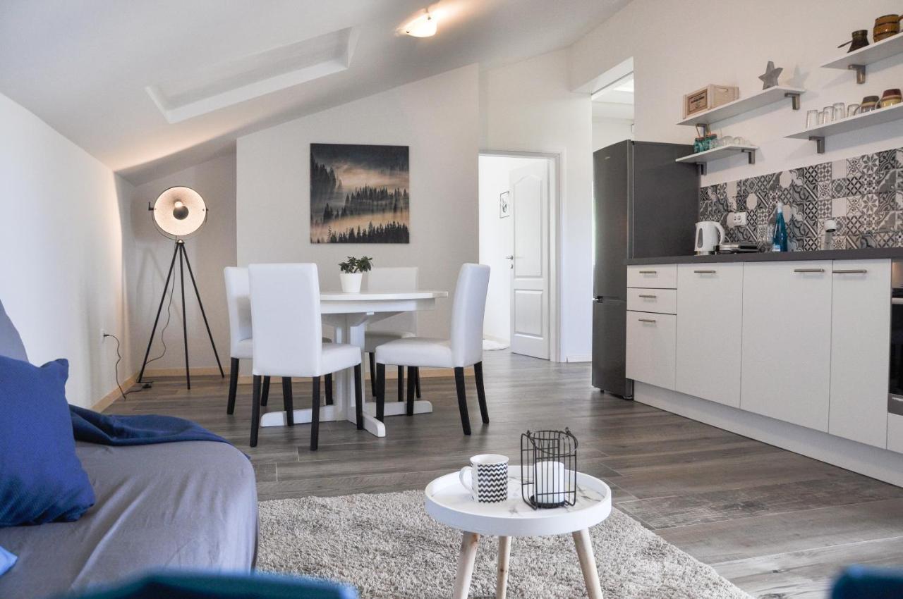 Apartmani Carnizza Ražanac المظهر الخارجي الصورة