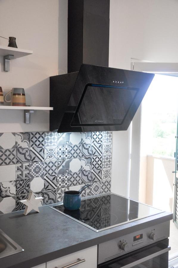 Apartmani Carnizza Ražanac المظهر الخارجي الصورة