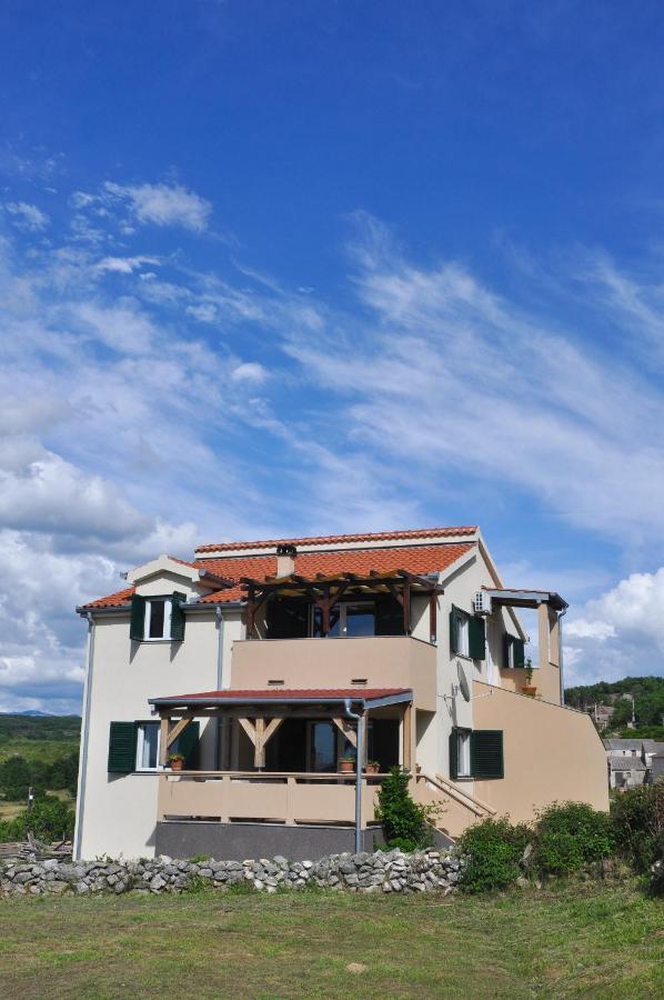 Apartmani Carnizza Ražanac المظهر الخارجي الصورة